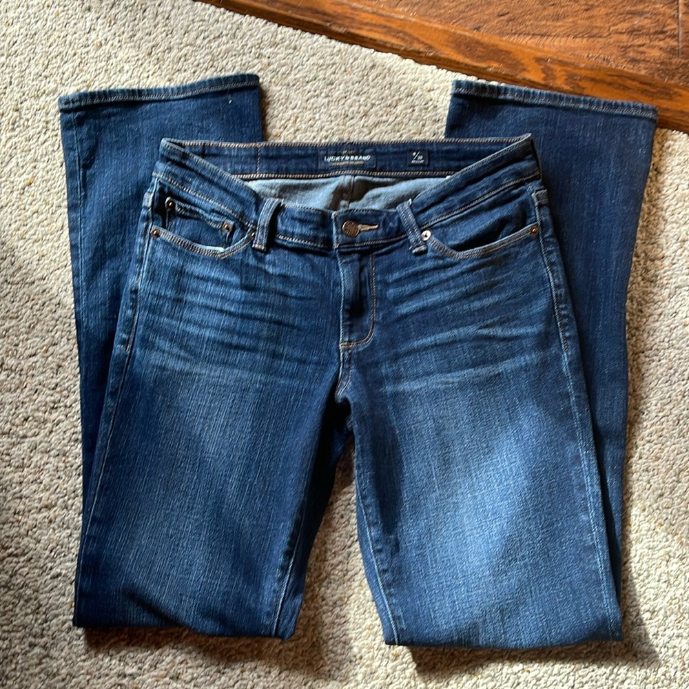 Ladies Lucky Brand bootcut jeans. Size 6/28. Excellent condition.